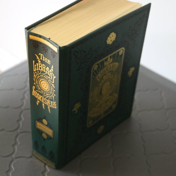 The Library Shakespeare - Picture 7 of 11